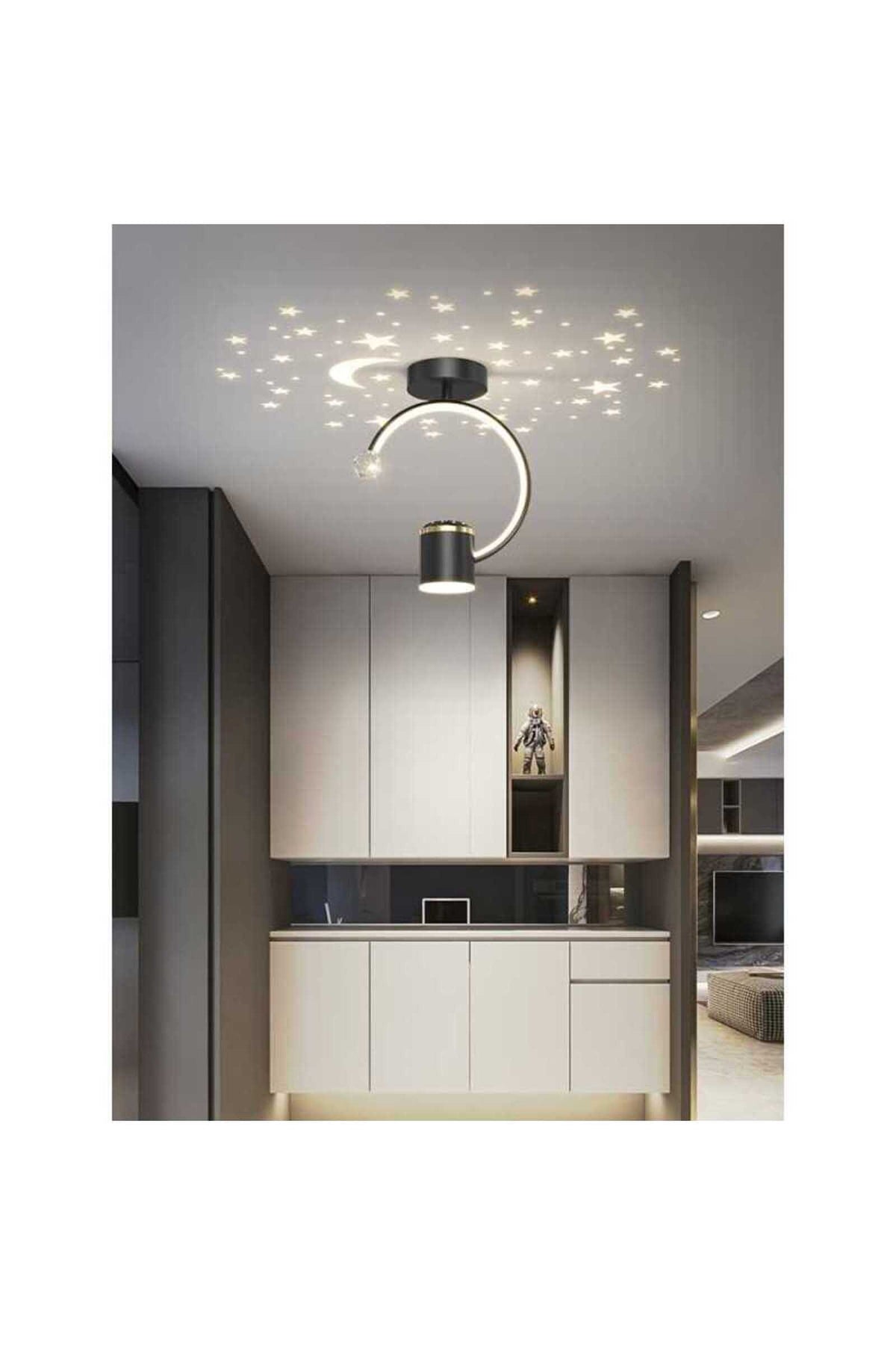 Plafonieră LED neagră 30 W, cu 3 surse de iluminare și telecomandă