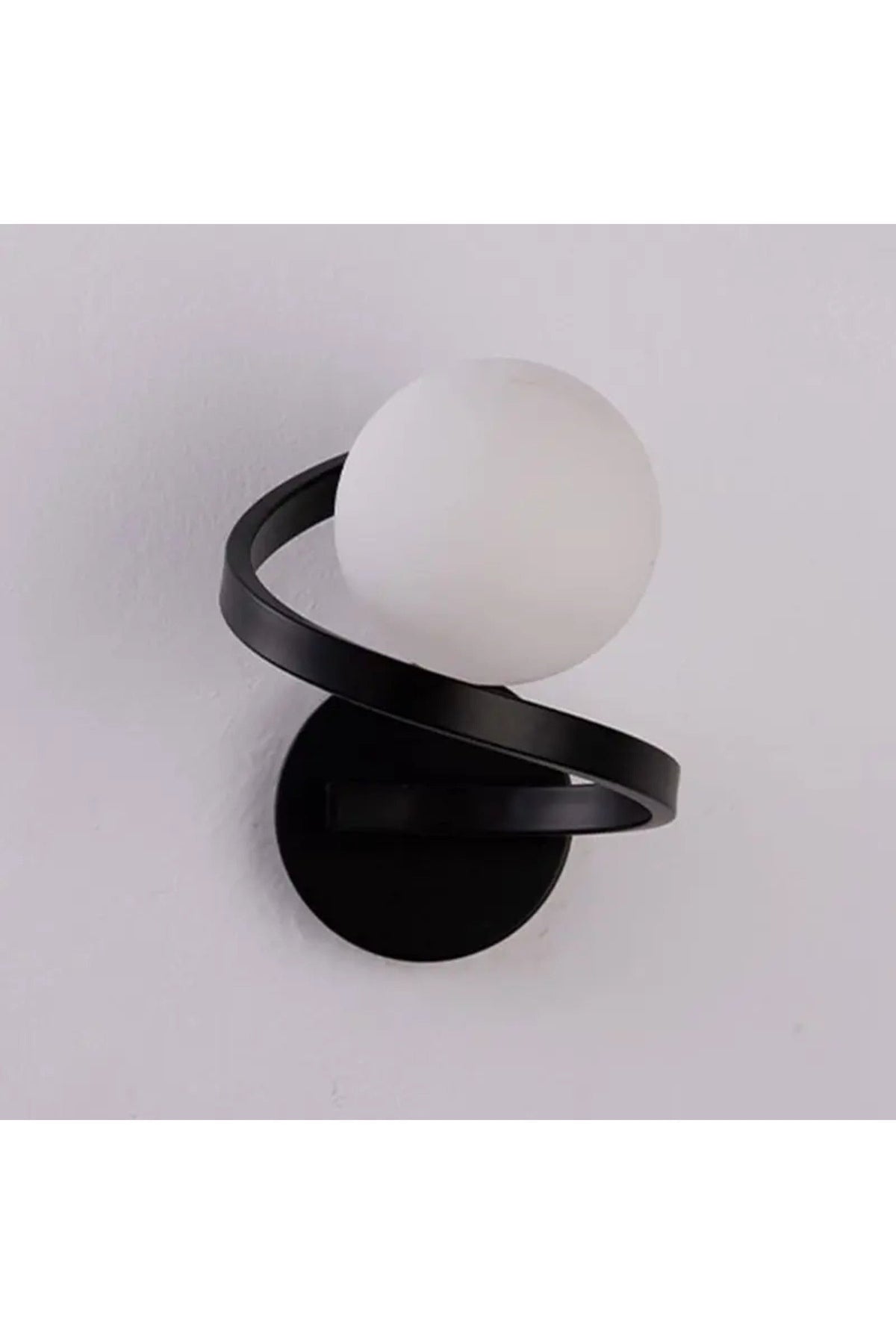 Aplică de perete spiralată, neagră, cu glob opal, E27, 20 cm
