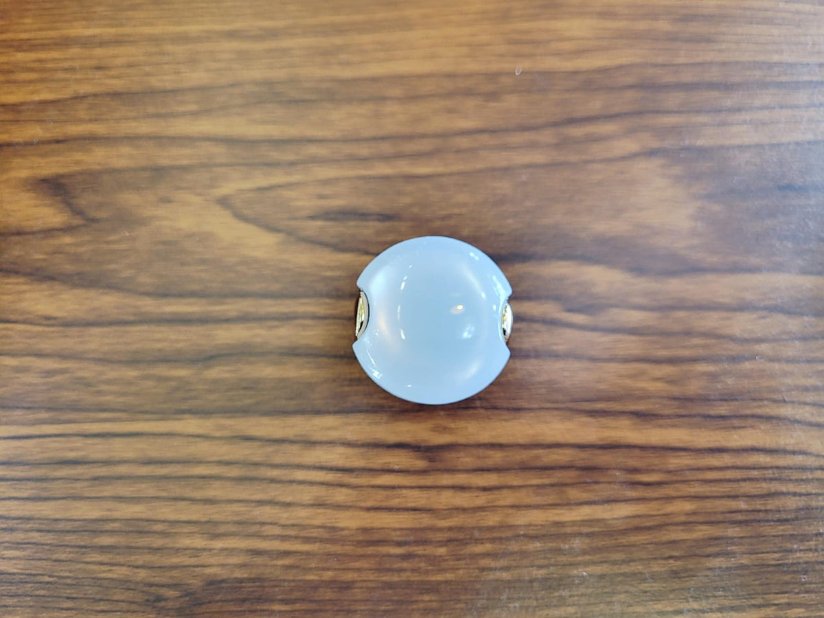 Buton Mobilă Rotund DK002 din Plastic Premium, Auriu cu Insert Decorativ Alb, Formă Rotundă