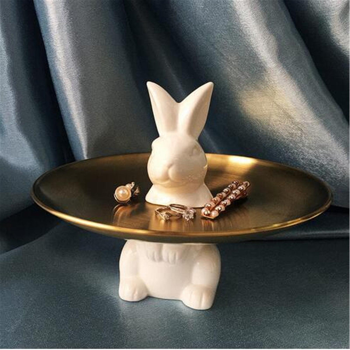 Decoratiune ceramică AYLSM 22-008 – alb/auriu, elegantă și modernă