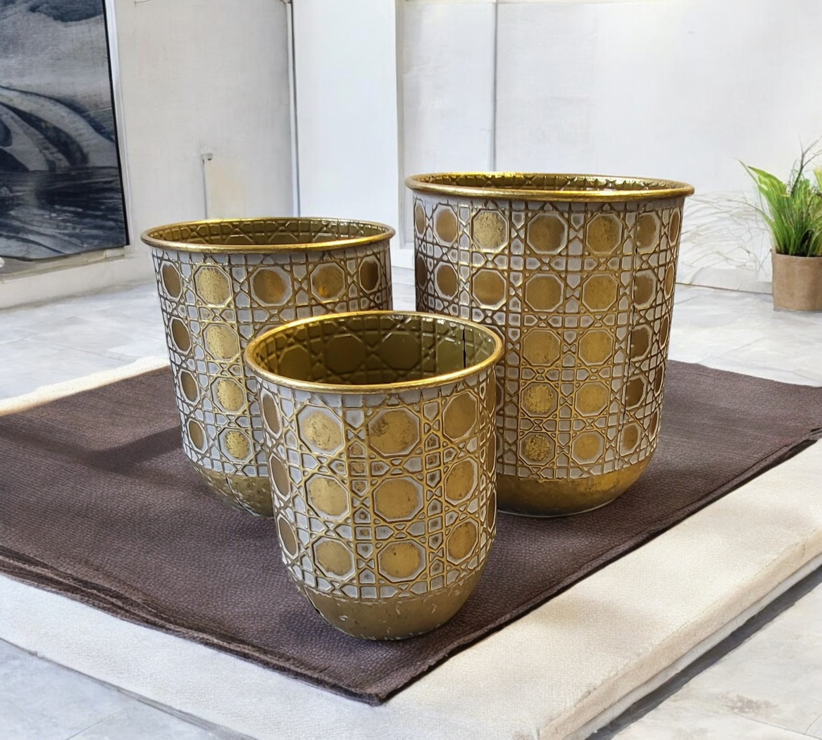 Set 3 ghivece metalice 95309 auriu – elegant și modern