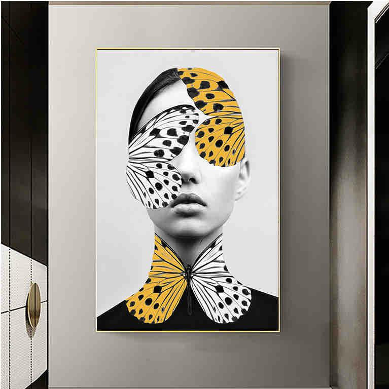 Tablou decorativ 70x100 cm – Portret feminin cu fluture abstract galben și alb
